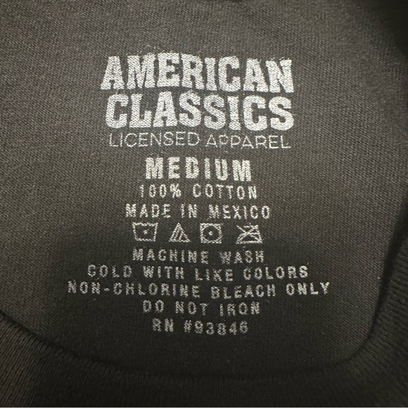 Motley Crue - Black Graphic T-Shirt - Picture 3 of 3